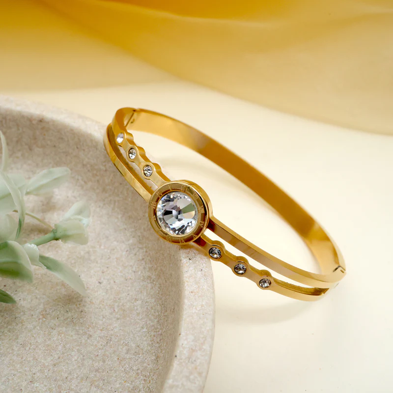 Gold Tone Anti Tarnish Bracelet For Women - Round Diamond